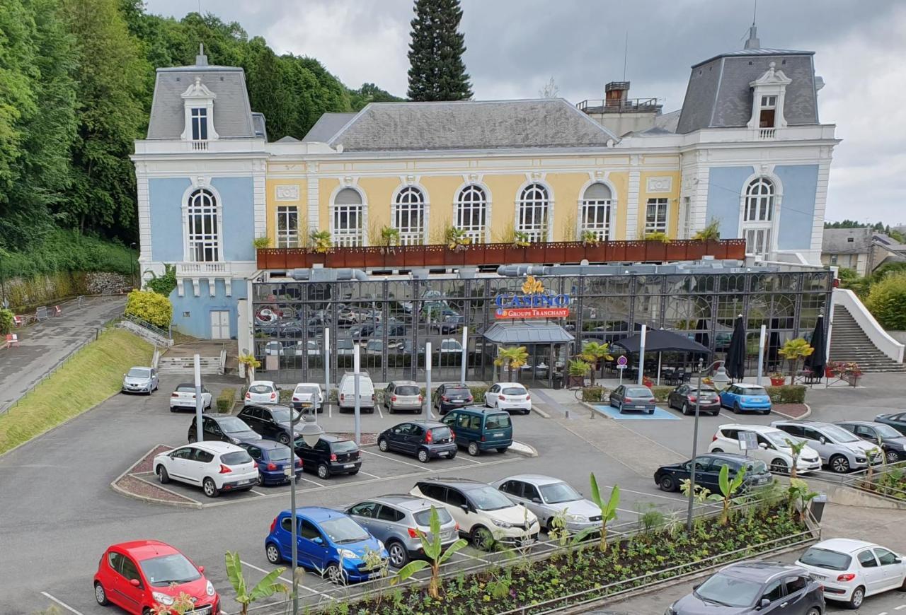 Vanille Cafe Chocolat Hotell Bagnères-de-Bigorre Exteriör bild